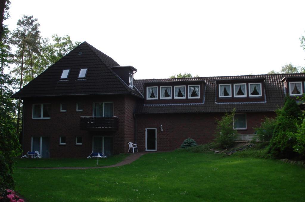 Hotel Haus Hubertus Schneverdingen Esterno foto