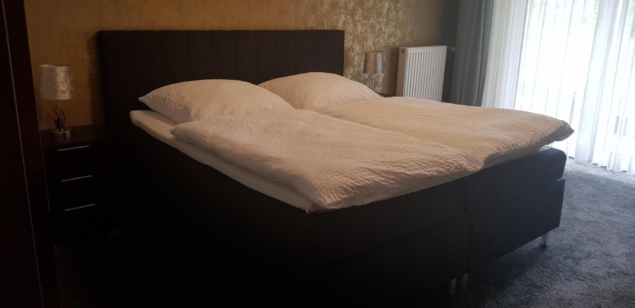 Hotel Haus Hubertus Schneverdingen Esterno foto